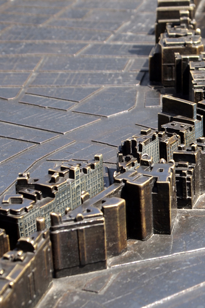 UNA MIRADA A ESCALA DE LA GRAN VÍA